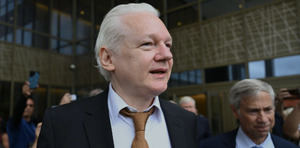 Julian Assange queda en libertad tras 14 años de saga judicial y pone rumbo a Australia