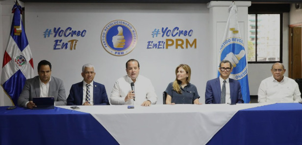 El PRM anuncia un seminario de formación que contará con Abinader y tres expresidentes.