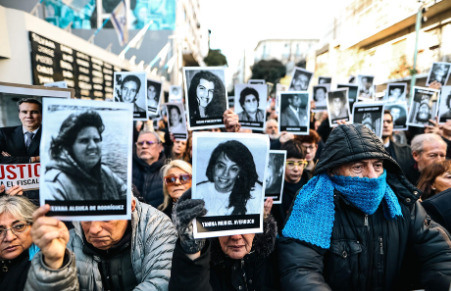 30 años de dolor e impunidad para los familiares de las víctimas del atentado a la AMIA.