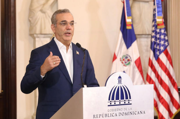 Luis Abinader.