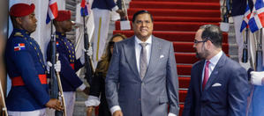 El presidente de Surinam llega a República Dominicana para la investidura de Luis Abinader