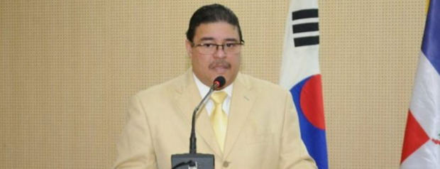 Ministro de Deportes, Francisco Camacho.