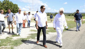 Presidente del Grupo Iberostar visita Cabo Rojo y lo califica como un sitio único