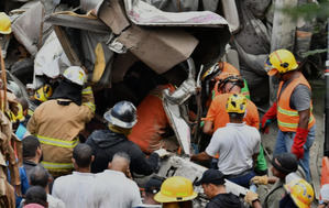 Al menos 5 fallecidos en un accidente de tránsito múltiple en Quita Sueño, Bajos de Haina