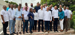 Ministerio de Economía puntualiza a los alcaldes y directores de distritos de Independencia requisitos para acceder al FCT