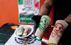 Una taquería en el centro de México crea el 'taco Sheinbaum' y usa tortillas con su imagen