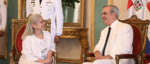 Presidente Luis Abinader recibe cartas credenciales de siete nuevos embajadores