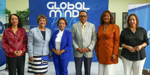 Del papel a la pantalla: Innovación literaria en GLOBAL MINDS Punta Cana