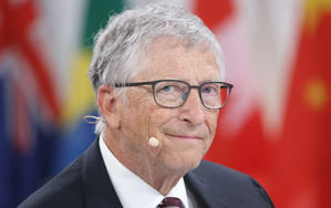 Bill Gates respalda a Kamala Harris con una donación de 50 millones de dólares, según The New York Times