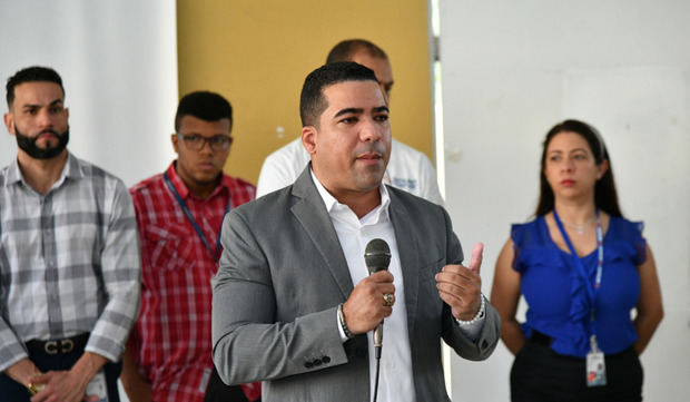 Director de la ENEVIAL, Jonathan Cabral.