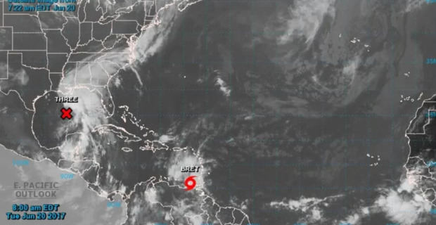 Se pronostica fortalecimiento, y Bret podría convertirse un huracán en un par de días.