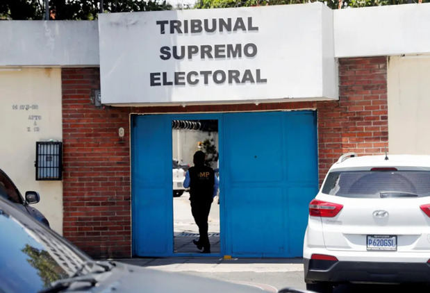 Vista exterior del Tribunal Supremo Electoral en la ciudad de Guatemala.