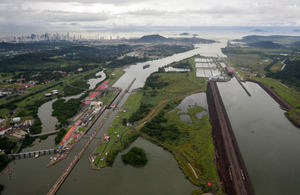 El canal de Panamá proyecta ingresos de 4.776 millones de dólares en el 2024