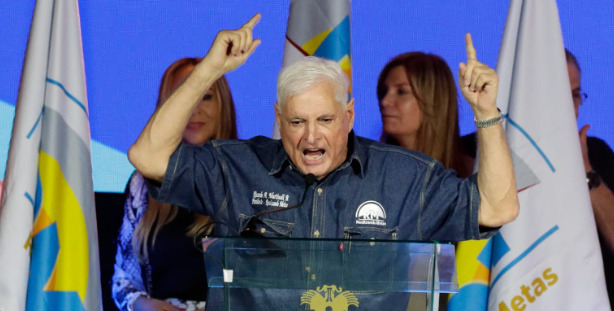 El expresidente de Panamá Ricardo Martinelli.