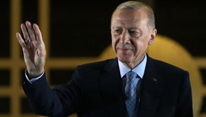 Erdogan reitera tras su victoria la promesa de no liberar al político prokurdo Demirtas