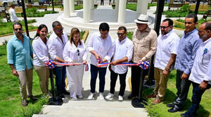 Ministro de Turismo inaugura construcción Parque Central en el Pinar de San José de Ocoa