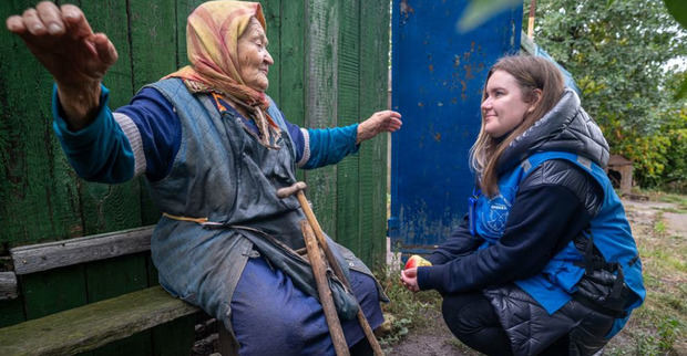La ONU colabora con ONG locales en Ucrania para garantizar que las personas vulnerables reciban el apoyo que necesitan.