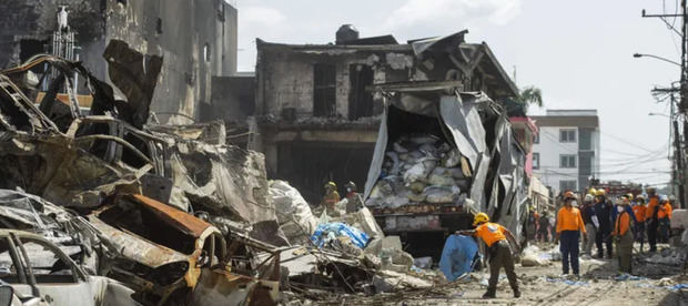 COE informó este sábado que el número de fallecidos tras la explosión en San Cristóbal aumentó a 32.