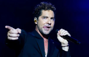 La energía de David Bisbal pone el broche de oro a la 23ª edición del Festival de Cap Roig