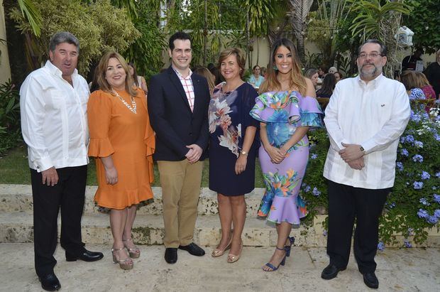 Chris Campbell, Jacqueline Herrera de Álvarez, Thomas Pichardo, Sharon Campbell, Francesca Ortiz y