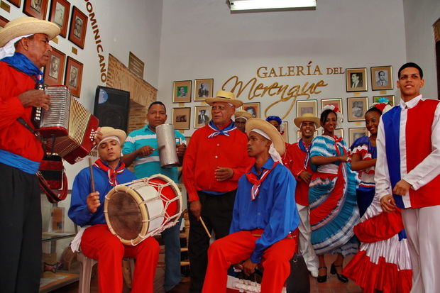 Día Nacional del Merengue. 