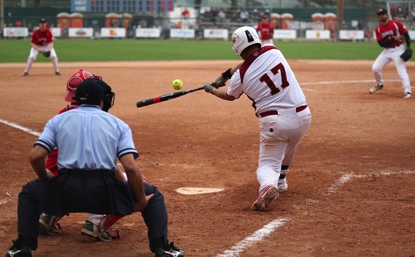 Dominicana avanza en el Suramericano de Softbol masculino