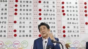 Shinzo Abe no consigue votos suficientes para impulsar la reforma constitucional