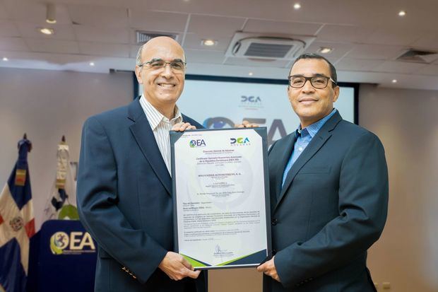 Aduanas certifica a Soluciones Automotrices, como Operador Económico Autorizado (OEA) 