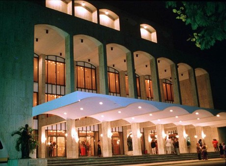 Teatro Nacional Eduardo Brito, programación del mes de agosto