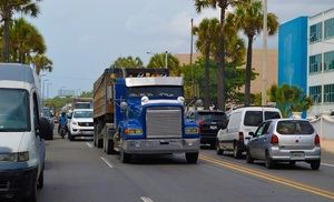 Intrant prohíbe la circulación de vehículos de carga en Navidad y Año Nuevo