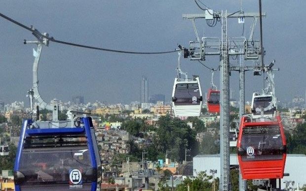 Tormenta eléctrica obliga a suspender servicio del Teleférico momentáneamente.