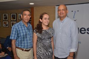 Guillermo Sención, Eliana Lacruz y José Enrique Delmonte.