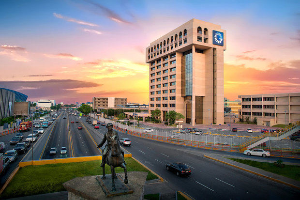 Torre Popular, sede del Banco Popular Dominicano.