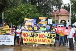 Trabajadores se oponen al esquema actual de la Seguridad Social