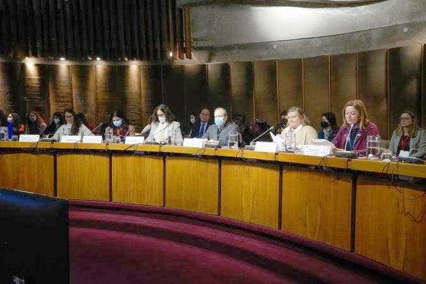 Altas autoridades, especialistas e integrantes de la sociedad civil participaron en la Reunión Extraordinaria de la Mesa Directiva de la Conferencia Regional sobre la Mujer de América Latina y el Caribe.