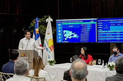 Ministerio de Turismo de República Dominicana, entrega más de 60 certificados 'TuCard' a empresas turí­sticas