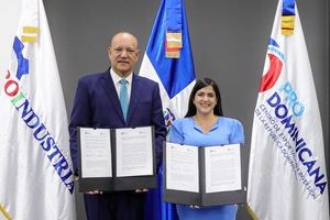 ProDominicana firma acuerdo con ProIndustria para agilizar trámites a inversionistas