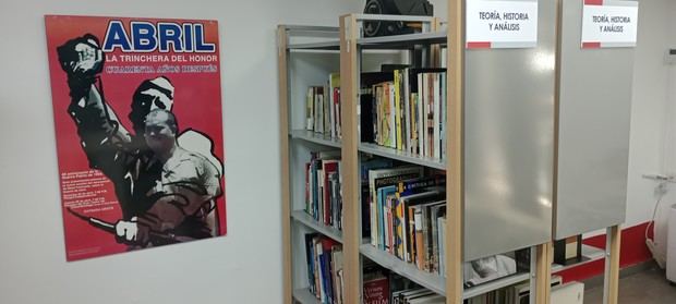 Un angulo de la biblioteca de la Mediateca Arturo Rodríguez Fernández, en la Cinemateca Dominicana.