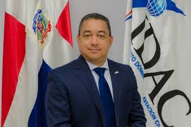 Alejandro Herrera, director general del Instituto Dominicano de Aviación Civil, IDAC.