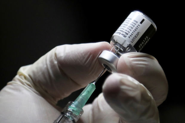Gobierno de RD espera adquirir 220,000 vacunas de emergencia contra covid-19