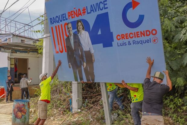 Vencido plazo otorgado Alcaldía inicia retiro publicidad política de las vallas.
