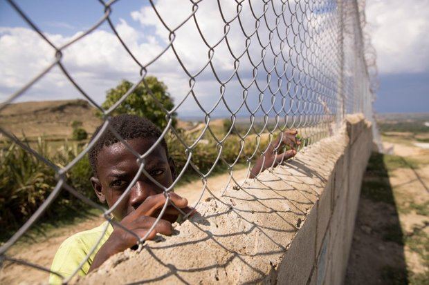 Abinader dará el domingo el primer picazo para construir verja en la frontera.