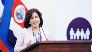 Margarita Cedeño consideró que el crecimiento económico y comercial de los países del SICA debe traducirse en bienestar social.

