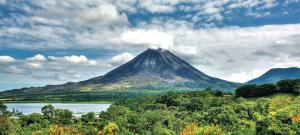 Dinktravelers te invita al Parque Nacional Volc&#225;n Arenal 