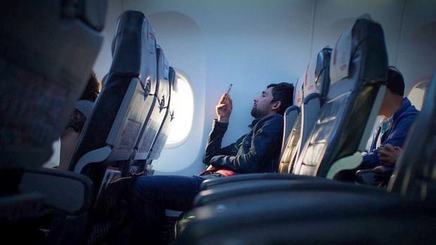 En 2023 se podrán utilizar los datos móviles durante el vuelo.