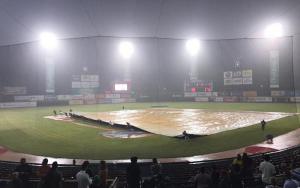 Posponen por causa de la lluvia partido Estrellas-Gigantes