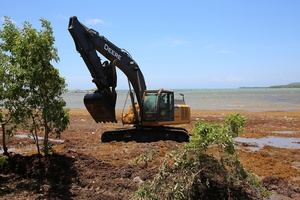 Minera Belfond apoyó operativo de retiro del sargazo en la playa Casita Blanca