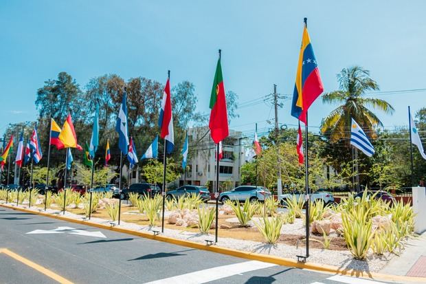 ADN y MIREX inauguran plaza en el marco de la XXVIII Cumbre Iberoamericana de Jefas y Jefes de Estado