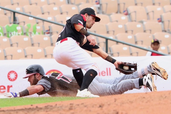 Leones ganan el primero