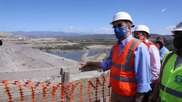 Presidente anuncia la terminación de la presa Monte Grande .